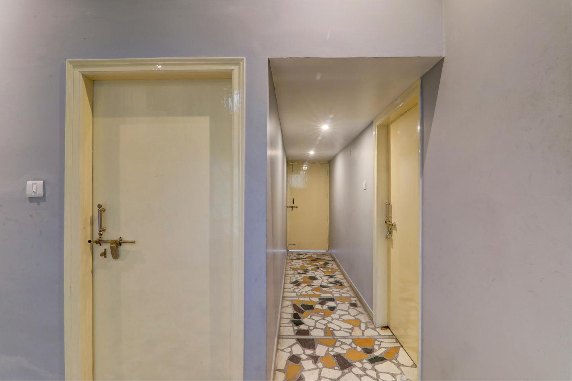 Hotel O Flagship Adbhut Moment Hotel Váránaszi Kültér fotó
