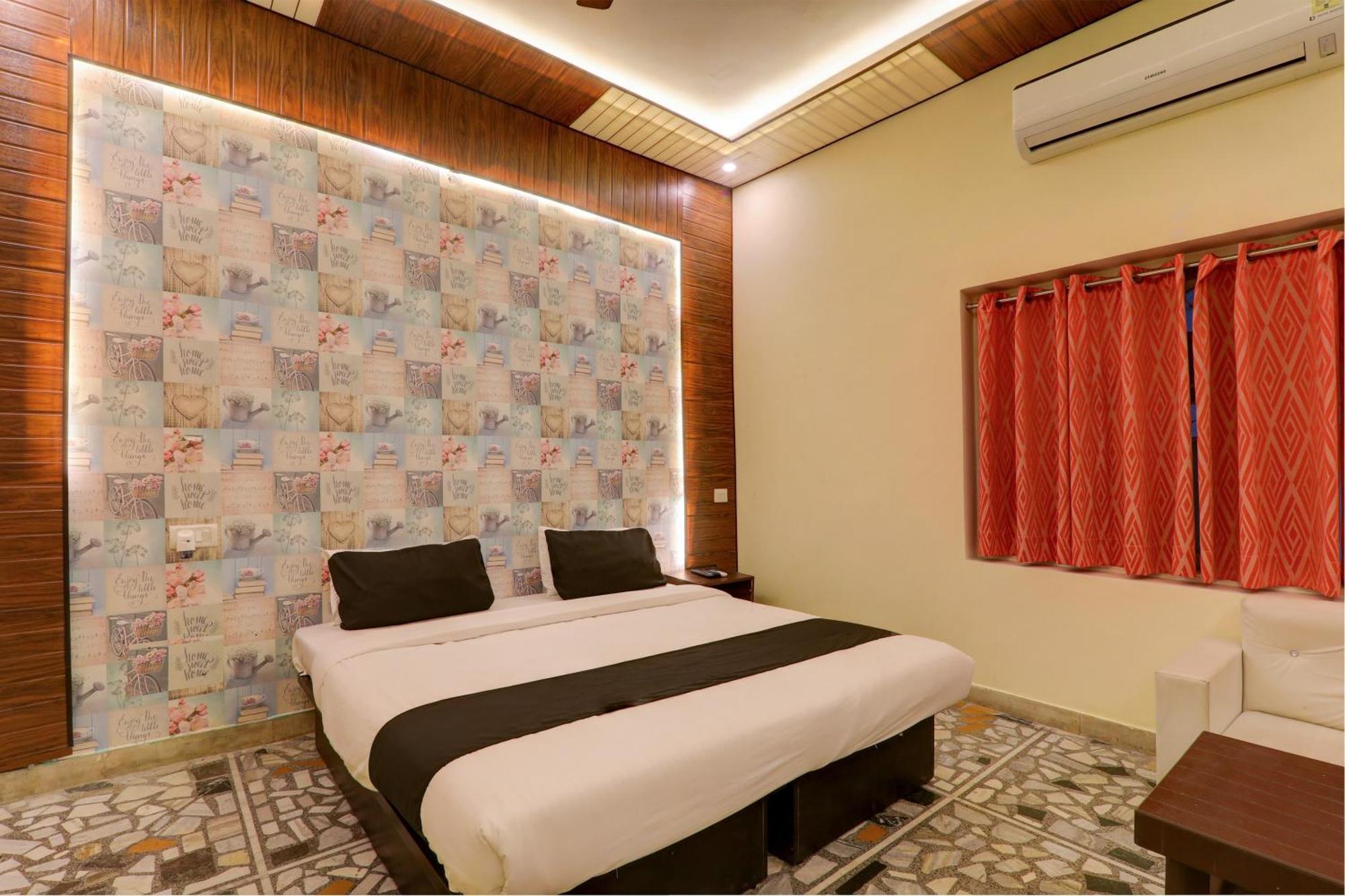 Hotel O Flagship Adbhut Moment Hotel Váránaszi Kültér fotó